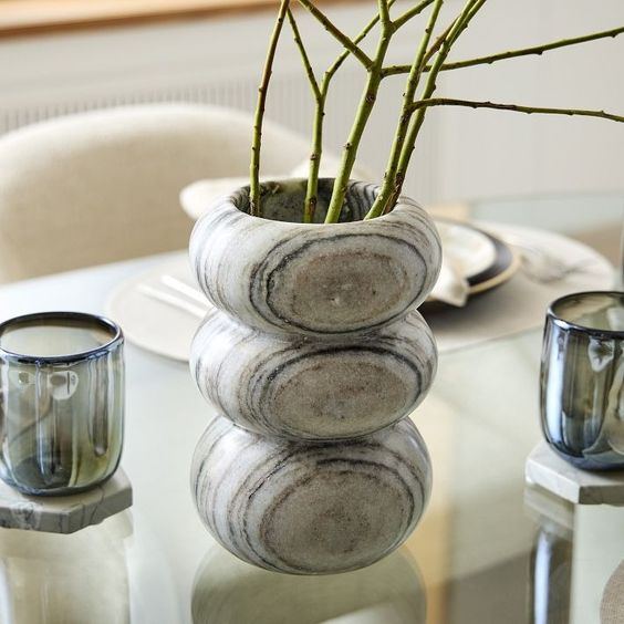 Contour vase